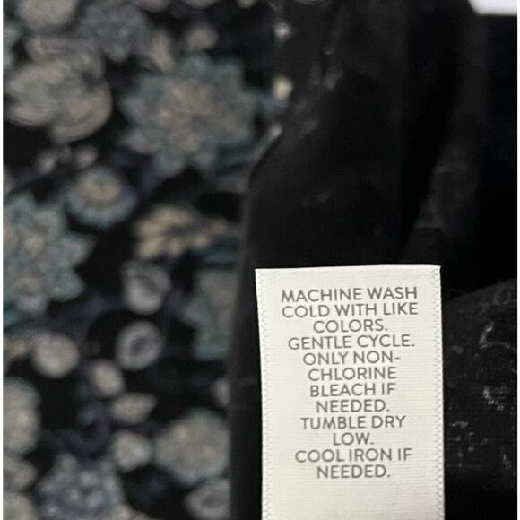 J Jill Luxe Supima Boat Neck Floral Tee Top Size LP Black Dark Cottagecore - Picture 5 of 7